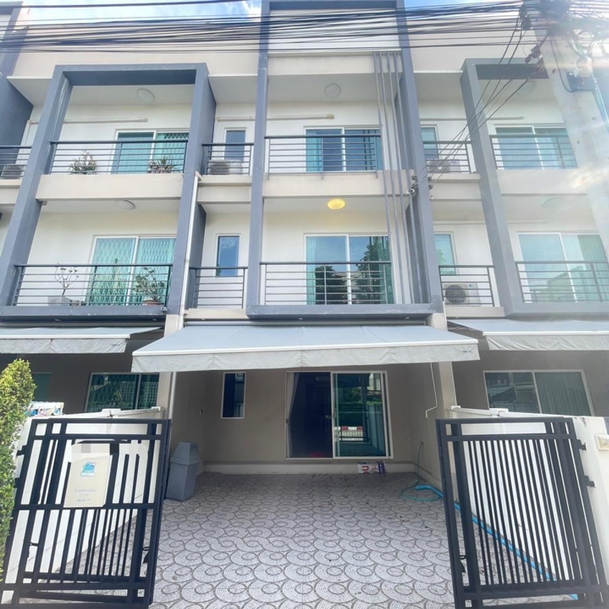 For RentTownhomeOnnut, Udomsuk : 🔥 House for rent in the middle of Sukhumvit 77 🔥