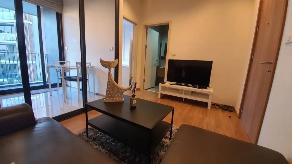 ให้เช่าคอนโดอ่อนนุช อุดมสุข : 🏢 𝗛𝗔𝗦𝗨 𝗛𝗔𝗨𝗦 𝗦𝗨𝗞𝗛𝗨𝗠𝗩𝗜𝗧 𝟳𝟳 🛏️ห้องสวย ✨มีหลายห้อง 🌐 ทำเลดี 🌤️วิวสวย 🛋️เฟอร์นิเจอร์ครบ 📺เครื่องใช้ไฟฟ้าครบ (ราคาพิเศษ)