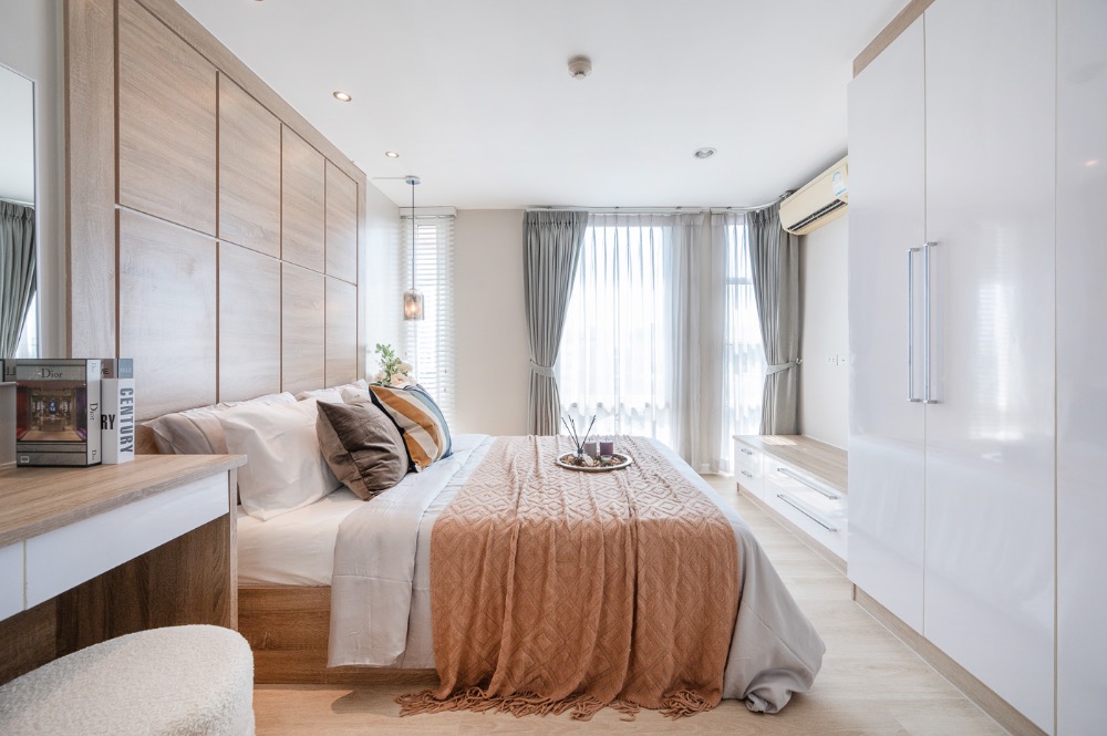 For SaleCondoChokchai 4, Ladprao 71, Ladprao 48, : For sale 𝐑𝐚𝐟𝐟𝐥𝐞 𝐂𝐨𝐧𝐝𝐨 ♥️ Lat Phrao 𝟒𝟐 🔶 next to the main road 🔰 𝟐 minutes to 𝐌𝐑𝐓 Phawana 🔥