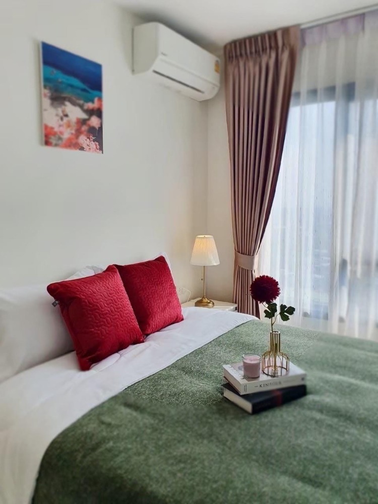 For RentCondoPattanakan, Srinakarin : RPT215  Park @ Triple Station, 32nd floor, city view, 29 sq m., 1 bedroom, 1 bathroom, 16,000 baht. 064-878-5283