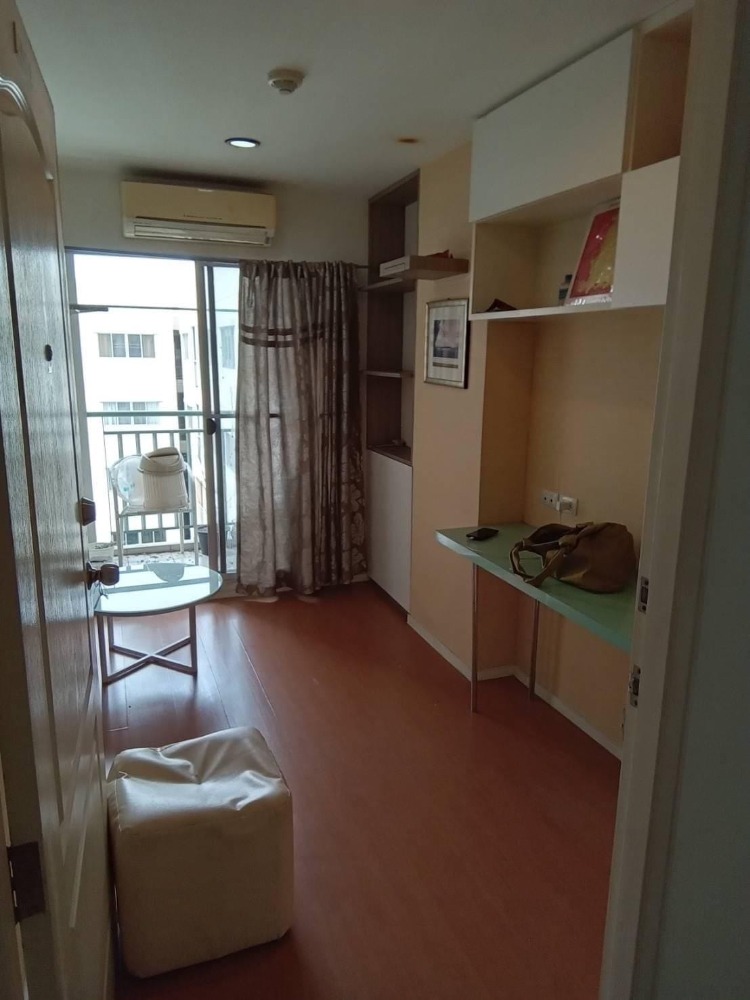 ขายคอนโดเสรีไทย-นิด้า : S-LPND111  ลุมพินี คอนโดทาวน์ นิด้า-เสรีไทย ชั้น 8 ตึกบี 27 ตรม. 1นอน 1น้ำ 1.4 ล้าน 064-959-8900