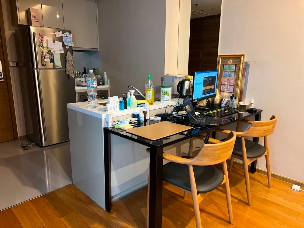 For SaleCondoSathorn, Narathiwat : S-DADS104 for sale, The Address Sathorn, 28th floor, city view, 56 sq m, 1 bedroom, 1 bathroom, 8.5 MB. 064-959-8900