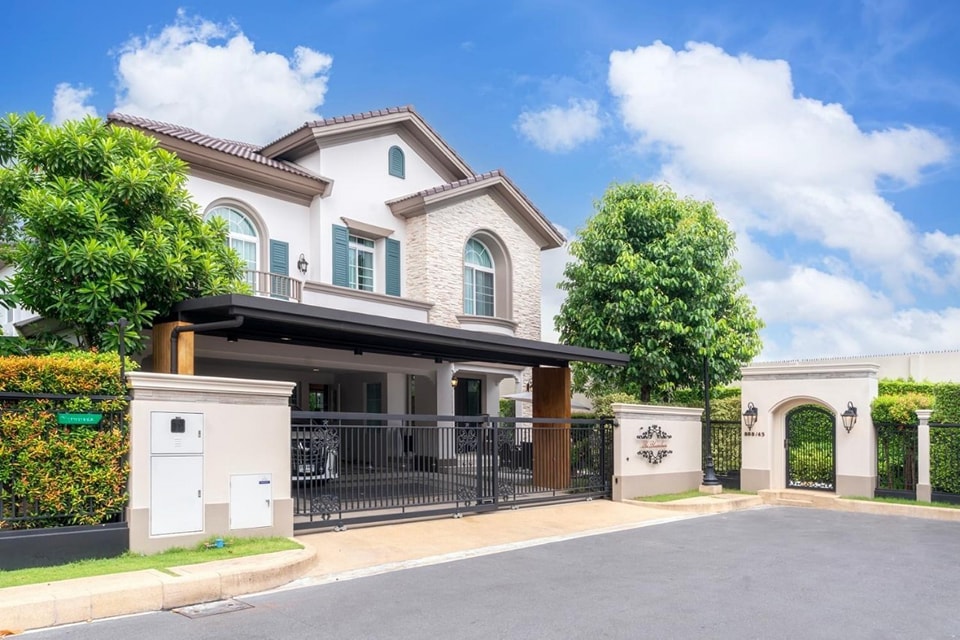 For SaleHouseVipawadee, Don Mueang, Lak Si : S-NTOR101  Nantawan Ramintra-Phahon 50 (Corner plot house) size 108 sq m., usable area 291 sq m., 4 bedrooms, 4 bathrooms, 30 million (can park 4 cars) 064-959-8900