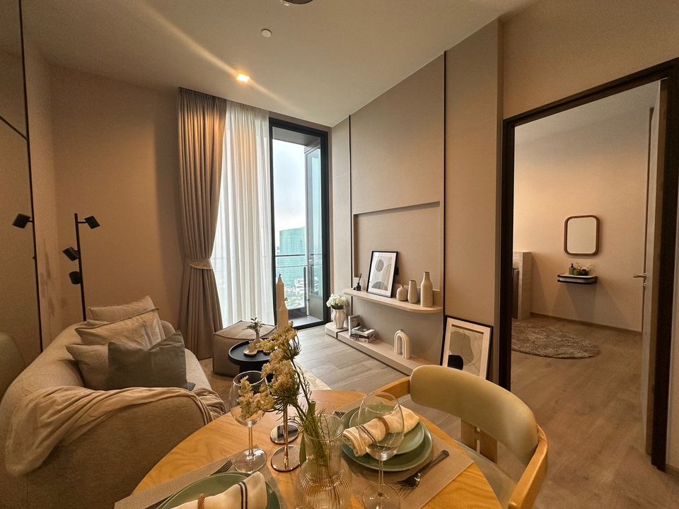 For RentCondoLadprao, Central Ladprao : For rent, 1 large bedroom, 41 sq m, high floor, beautifully decorated, special price, ready to move in.