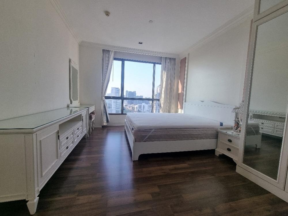 For SaleCondoOnnut, Udomsuk : S-RM62109 Condo for sale, The Room Sukhumvit 62, Building A, 19th floor, city view, 75 sq m., 2 bedrooms, 2 bathrooms, 10 million. 064-959-8900