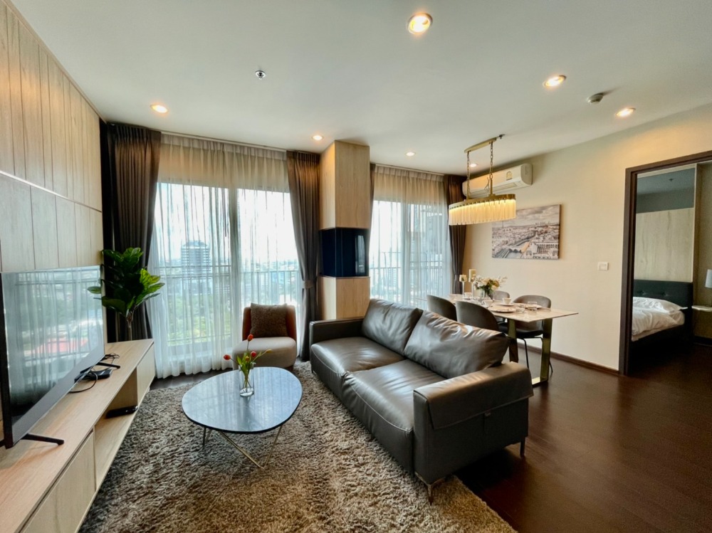 ให้เช่าคอนโดสุขุมวิท อโศก ทองหล่อ : ✅Hot!! ให้เช่าคอนโด C Ekkamai 2Bedroom เฟอร์ครบ แต่งสวย วิวไม่โดนบล็อก ชั้น 17 ราคา 50,000 บาท (1702-1703)