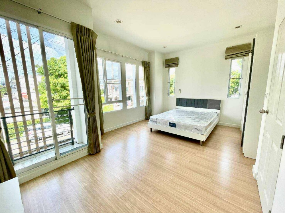 For RentTownhomeNawamin, Ramindra : Townhouse for rent, corner unit, Pleno Village. Wongwaen-Ramintra (N.965)