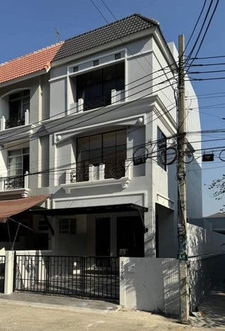 ให้เช่าทาวน์โฮมอ่อนนุช อุดมสุข : HR1605ให้เช่าทาวน์โฮม โครงการแกรนด์วิลล์ อ่อนนุช 80 หลังมุม ตกแต่งใหม่ น่าอยู่ เดินทางสะดวก