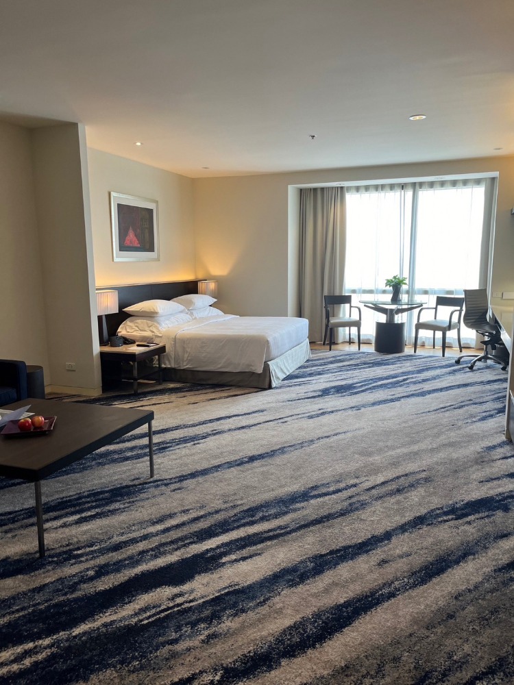 ให้เช่าคอนโดสุขุมวิท อโศก ทองหล่อ : LTH10253 – EMPORIUM SUITES FOR RENT size 115 Sq. m. 1 bed 1 bath Near BTS Phrom Phong Station Start at 120K/Month