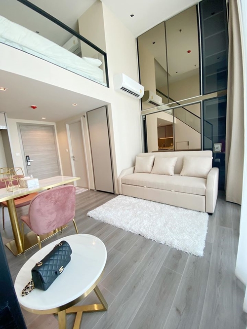 For RentCondoSapankwai,Jatujak : Condo for rent, Condo The Reserve Phahon-Pradipat, duplex room, 1 bedroom, 40 sq m., ready to move in.