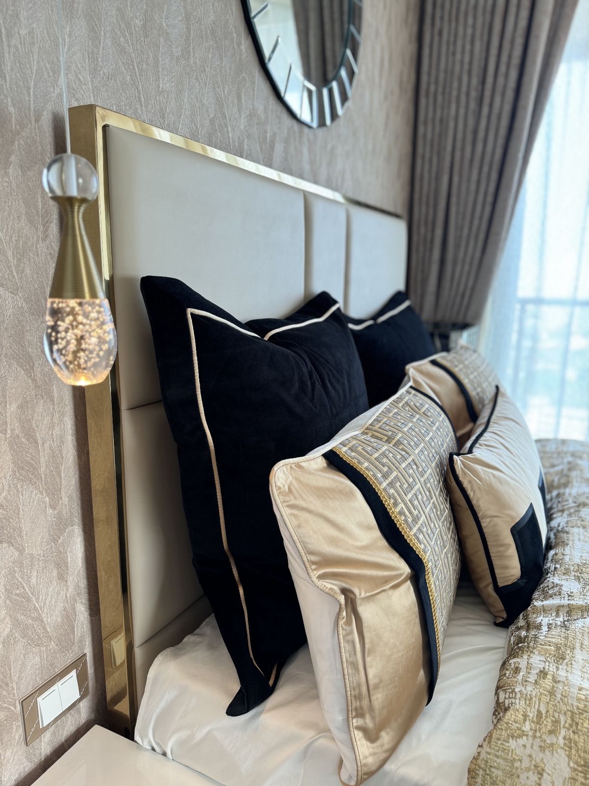 ขายคอนโดพัทยา บางแสน ชลบุรี สัตหีบ : ขายคอนโดหรูติดทะเล โคปาคาบานา บีช จอมเทียน พัทยา 2 ห้องนอน + จากุชชี่ระเบียง