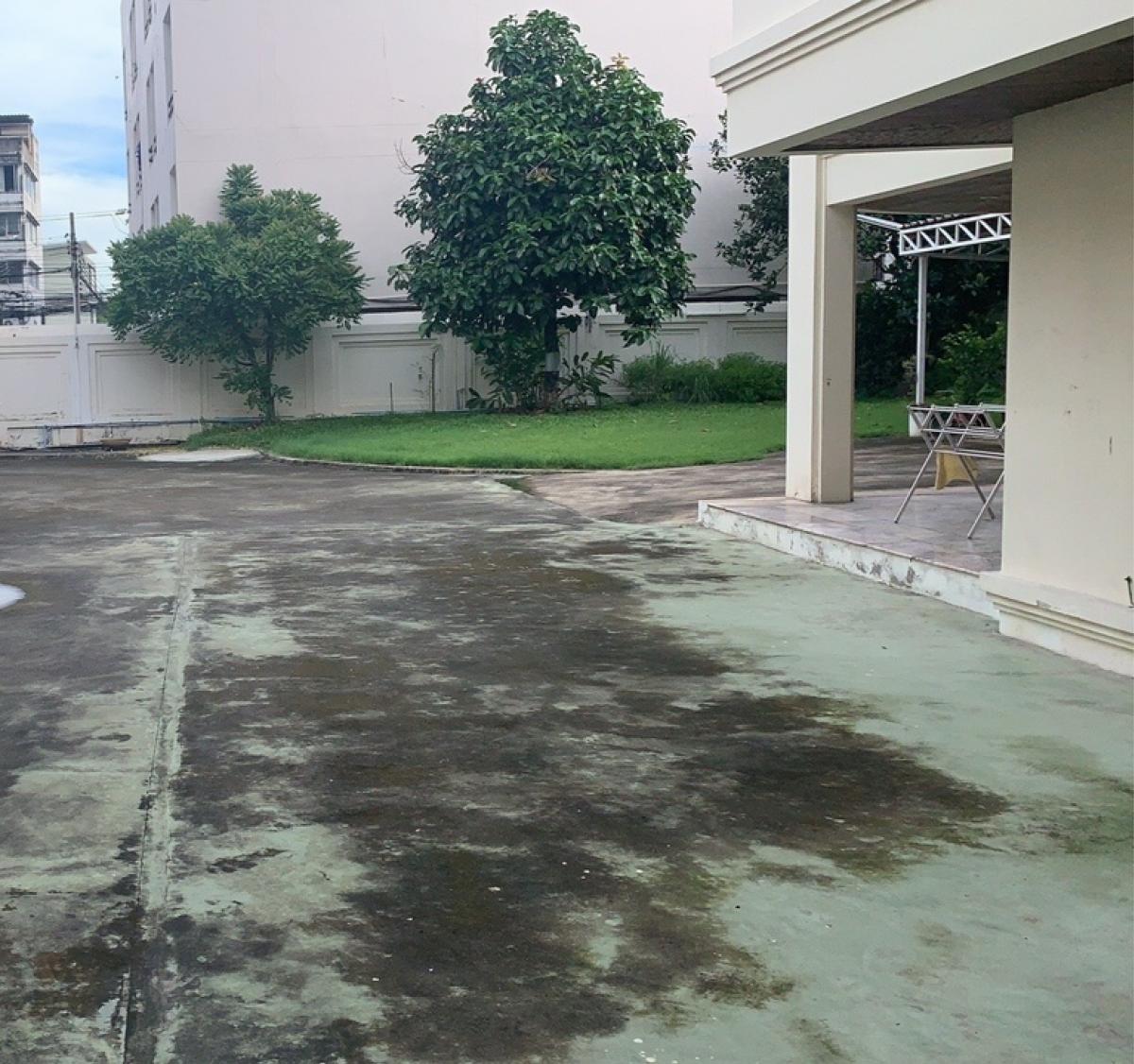 For SaleHouseChokchai 4, Ladprao 71, Ladprao 48, : House for sale Lat Phrao 48 through 20 June.