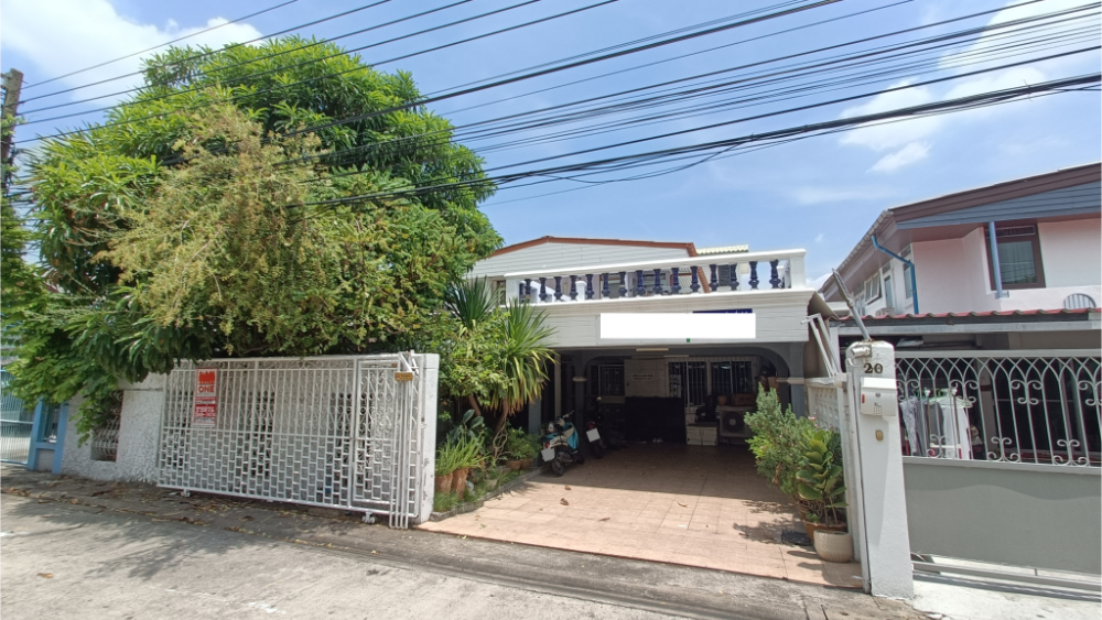 For SaleHousePattanakan, Srinakarin : Sale House Rama9 Soi43-45, closed to The nine Rama9, 3min to Motorway, 5bedrooms 2bathrooms 0.062 acre