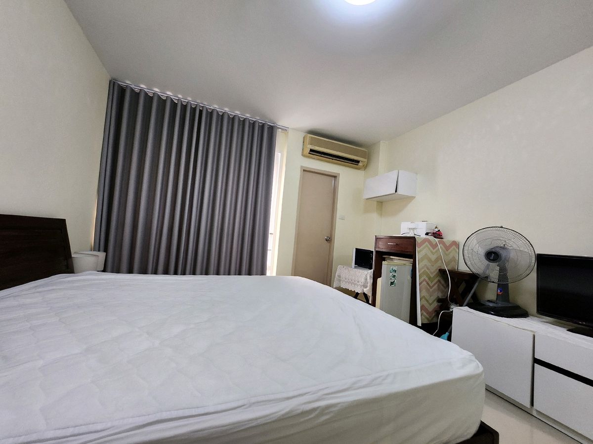 ให้เช่าคอนโดพระราม 9 เพชรบุรีตัดใหม่ RCA : i house laguna garden RCA 4th floor  ( 26sqm. Studio size)