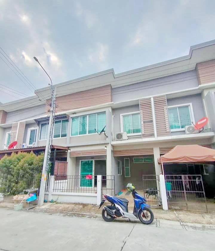ให้เช่าทาวน์โฮมนนทบุรี บางใหญ่ บางบัวทอง : ให้เช่า ทาวน์โฮม 2 ชั้น  โครงการ BTN residence ถ.จันทร์ทองเอี่ยม ใกล้ เซ็นทรัล เวสต์เกต