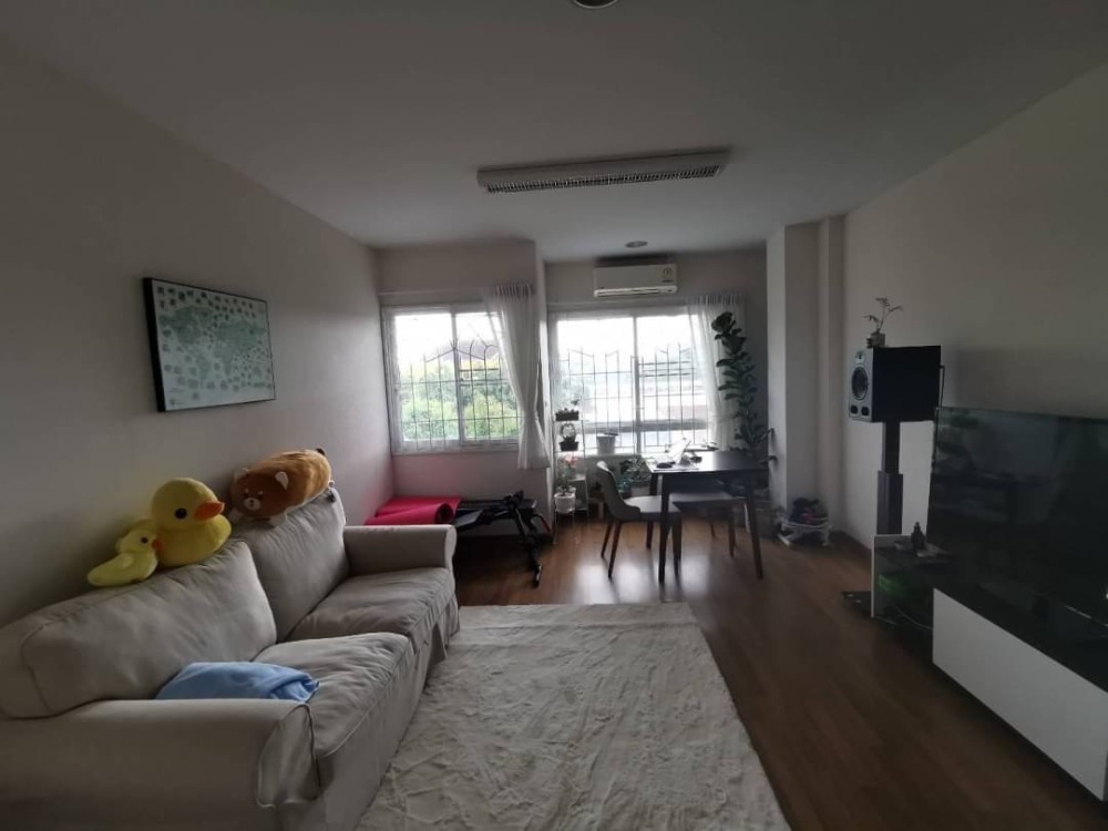 Home office for sale, 3 floors, 4 bedrooms, 3 bathrooms, area 25 sq m, very good location, next to Ramkhamhaeng Road, entrance to Soi Mistine. Loading...