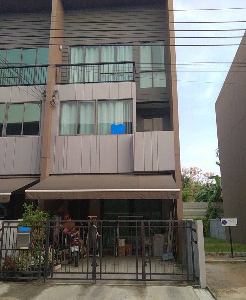 For SaleTownhomeRama5, Ratchapruek, Bangkruai : Baan Klang Muang THE ERA Pinklao - Charan / 3 Bedrooms (SALE) Q038