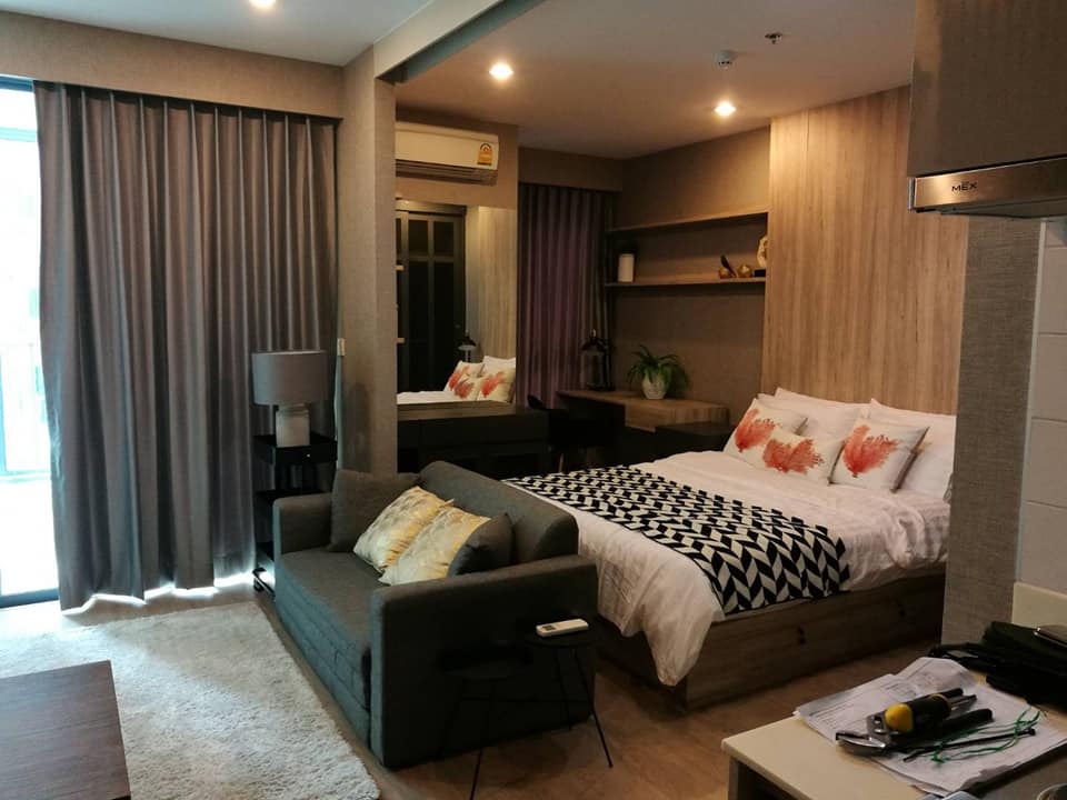 For RentCondoSiam Paragon ,Chulalongkorn,Samyan : Ideo Q Chula - Samyan【𝐑𝐄𝐍𝐓】🔥Super cute room, minimalist style, very cozy, can hold a lot of things, fully furnished, in the heart of the city, near Samyan Mitrtown.🔥Contact Line ID : @hacondo