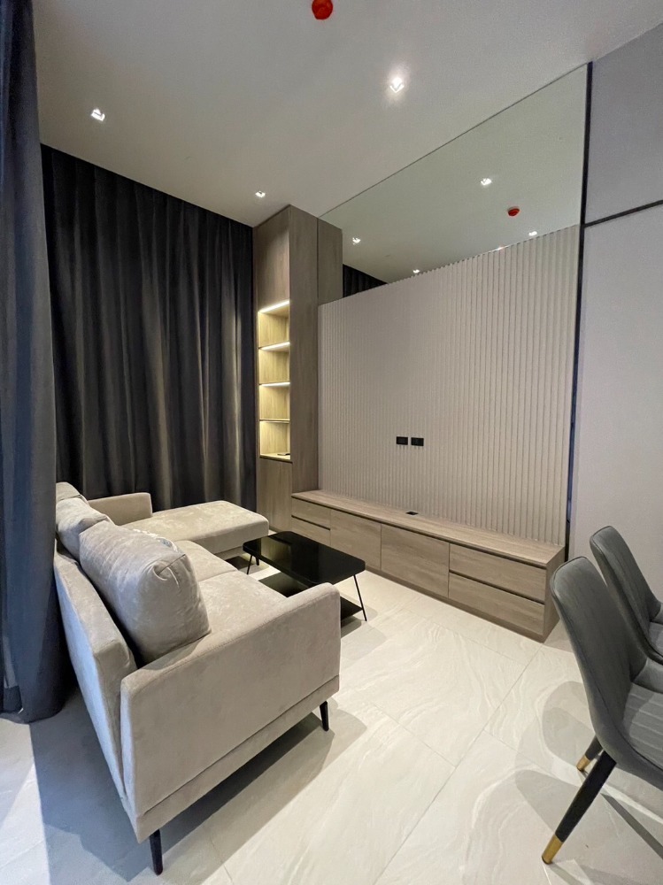 ให้เช่าคอนโดสีลม ศาลาแดง บางรัก : 💎For Rent - Ashton Silom ( BTS Chongnonsi 350 m. )