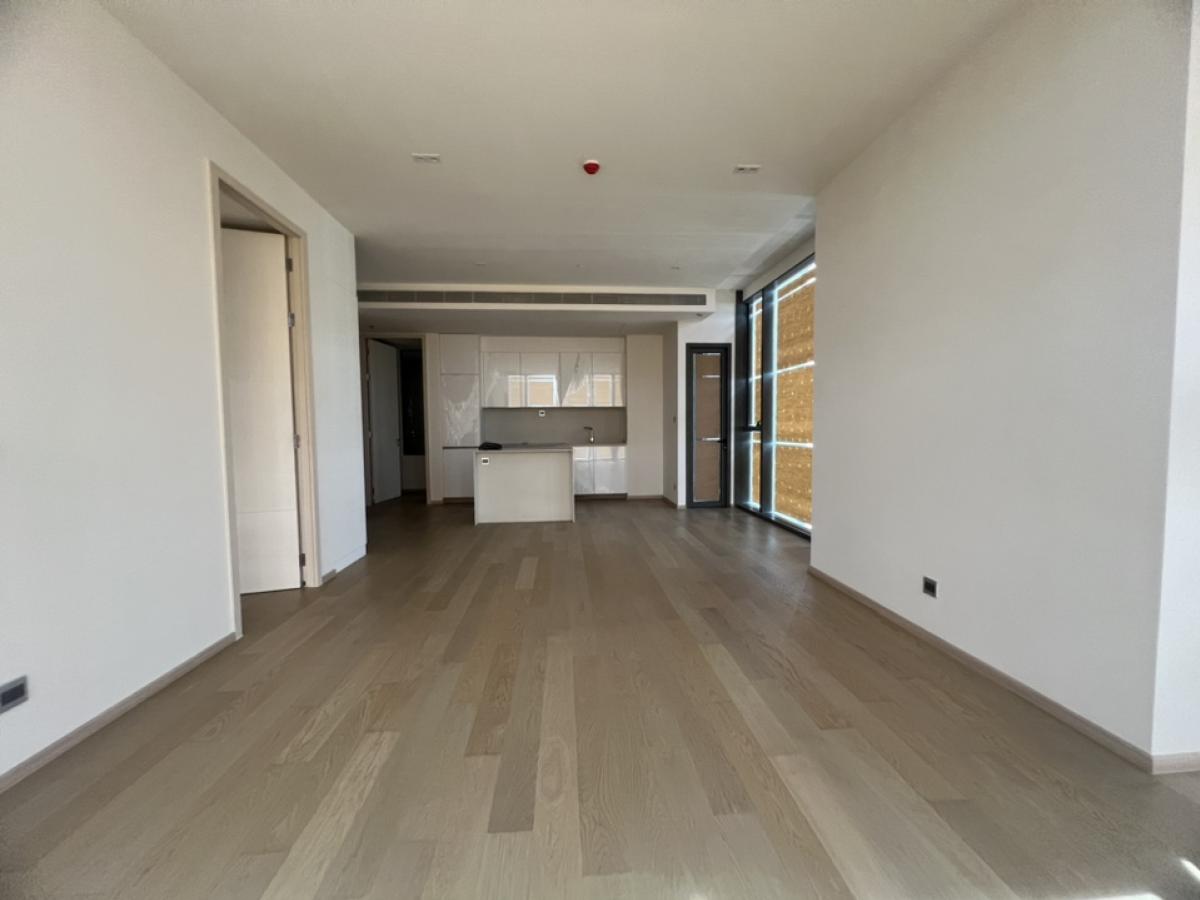 ขายคอนโดสุขุมวิท อโศก ทองหล่อ : RARE 2 BEDROOM with HIGH FLOOR : THE STRAND THONGLOR