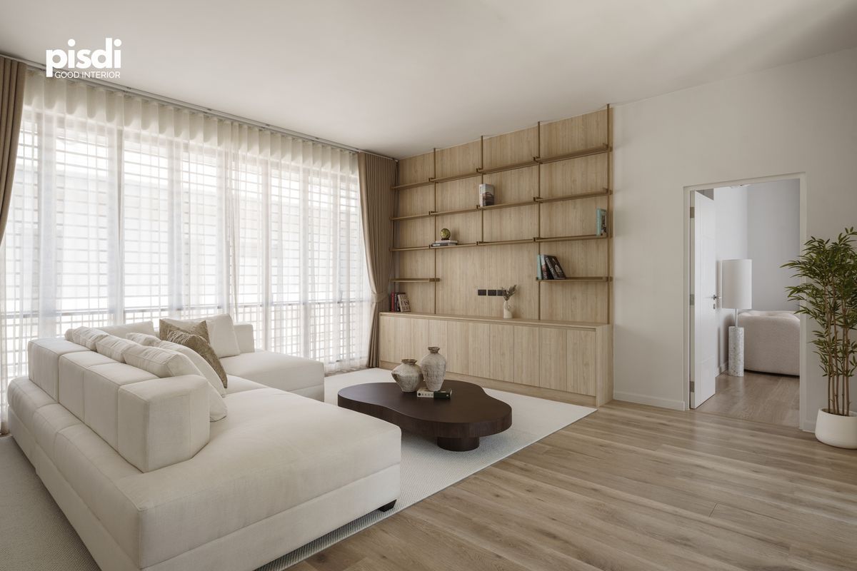 For RentHousePattanakan, Srinakarin : 📍For RENT | Burasiri Krungthep Kreetha - 4BR (238sqm) 160,000 THB | Call 065-556-1971