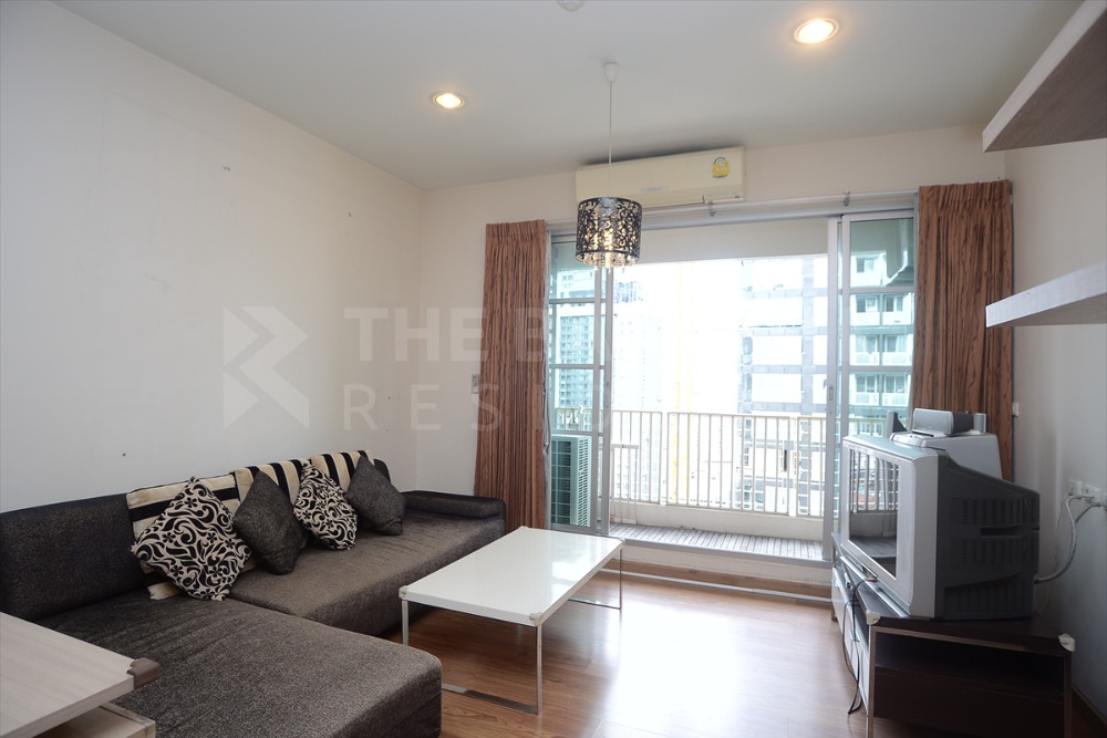 For SaleCondoRatchathewi,Phayathai : Urgent sale! Baan Klangkrung Siam Pathumwan/BTS Ratchathewi. If interested, contact 0876358339 K.Mang.