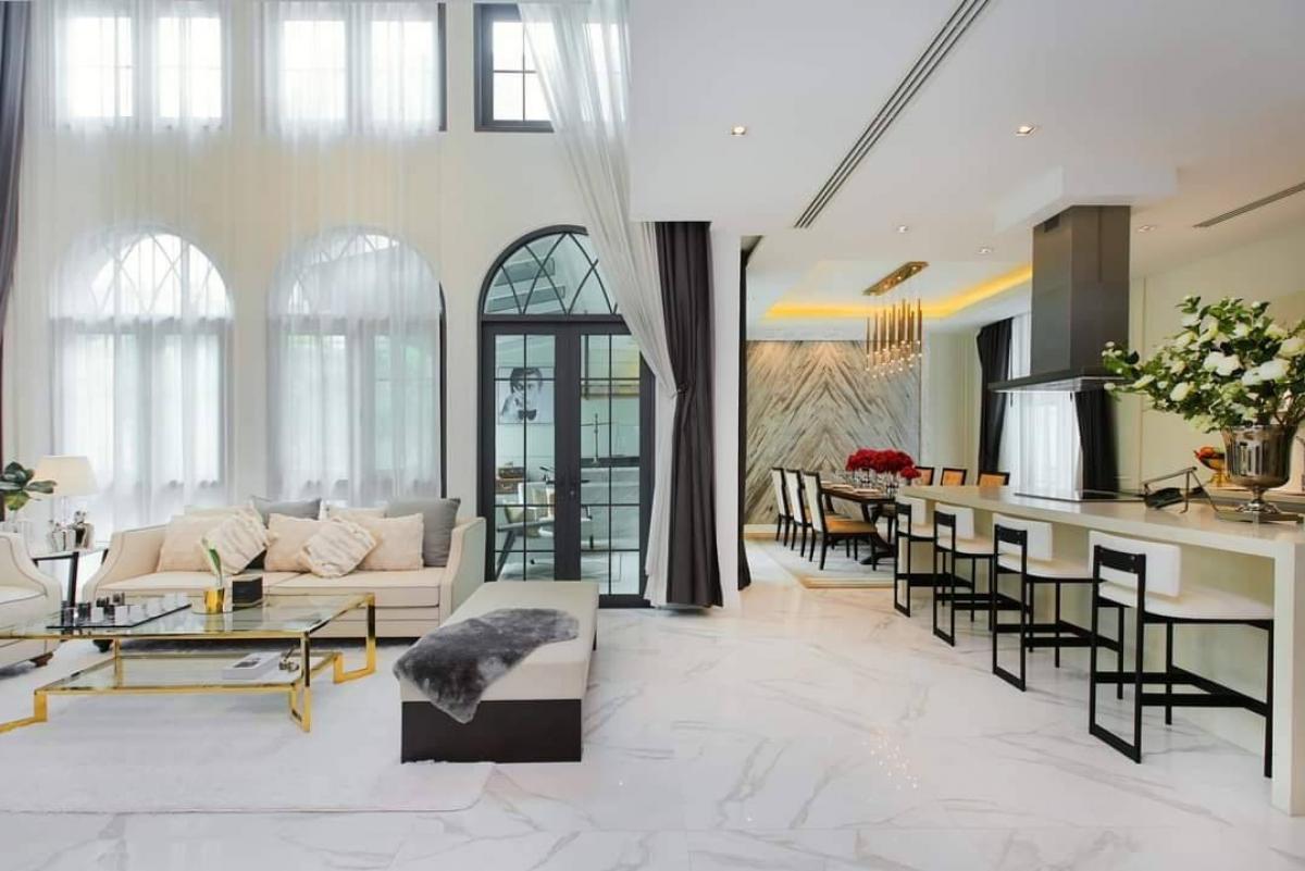 For SaleHouseSukhumvit, Asoke, Thonglor : For sale with tenants, high yield up to 7.7%, selling price 70 million baht, with tenants at 450,000 per month, call 082-4144265