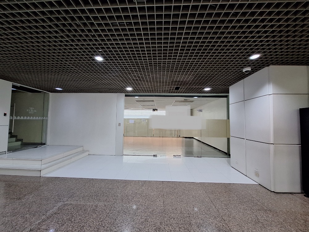 For RentRetail SpaceSukhumvit, Asoke, Thonglor : Shop space for rentใ Location in heart of Asoke  阿素克商店租赁
