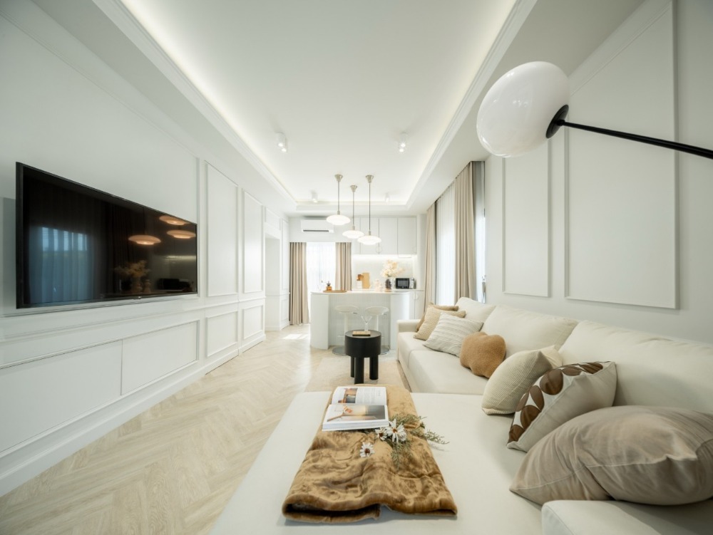 For SaleTownhomeOnnut, Udomsuk : Baan Klang Muang Sukhumvit On Nut, special plot, the largest in the project, only one plot, luxuriously decorated townhome, newly built-in, decorated in every square inch, beautiful, luxurious, very livable. Selling On Nut townhome, Sukhumvit 77, near MRT