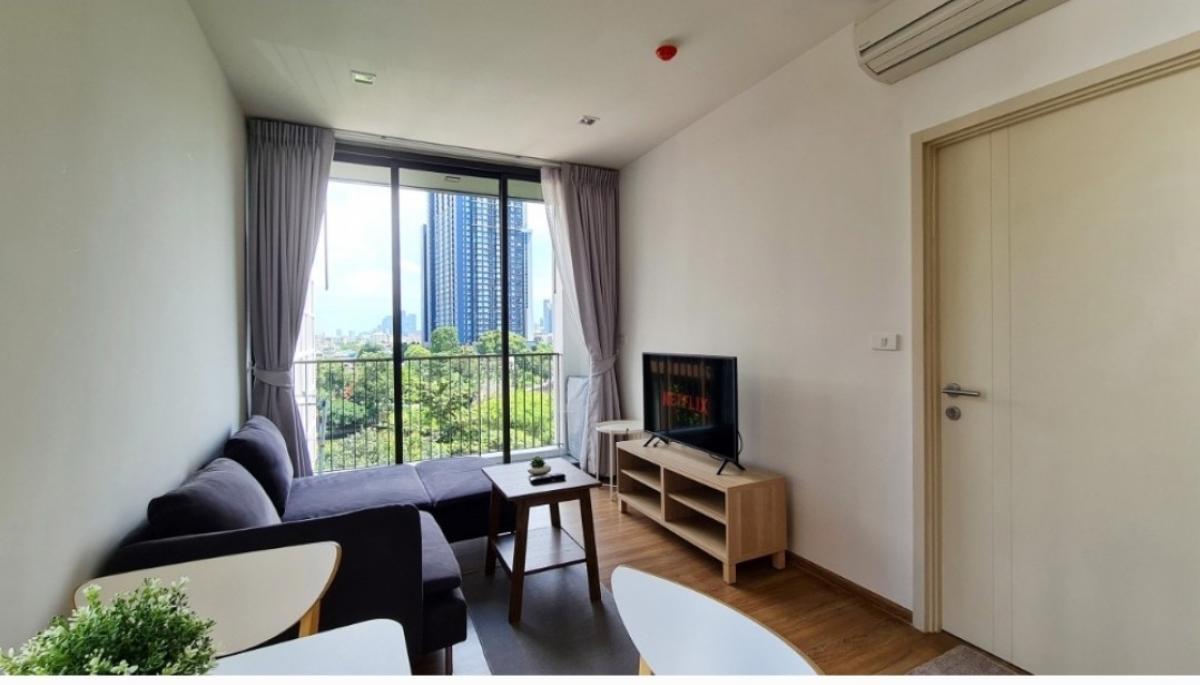 For SaleCondoOnnut, Udomsuk : Condo Hasu Haus 1 bedroom 40.6 sq m. corner room, garden view