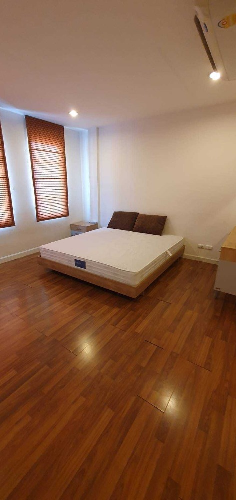 For SaleTownhomeRamkhamhaeng, Hua Mak : S-PCP101 for sale, Plus City Park Village, Huamark-Rama 9, 3 floors, 21.3 sq.w., usable area 180 sq.m., 3 bedrooms, 3 bathrooms, parking for 2 cars, 6.8 million, 064-959-8900