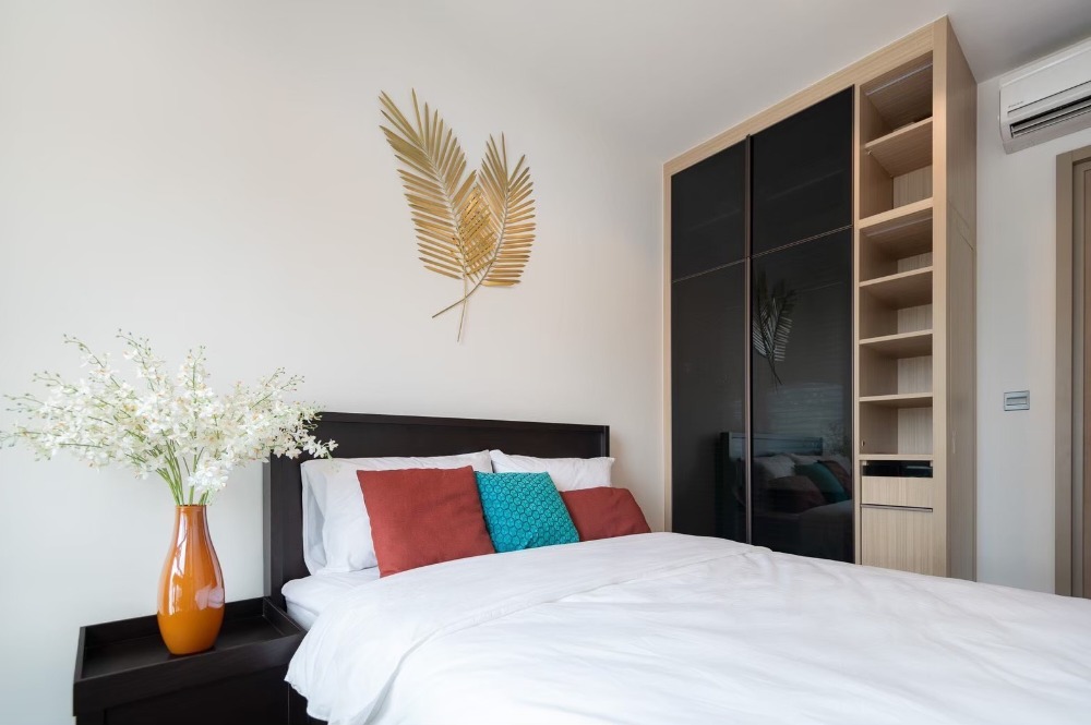 For RentCondoRatchathewi,Phayathai : 🔥Urgent for rent 🔥 Condo THE LINE Ratchathewi, near BTS Ratchathewi, only 220 meters, good price.