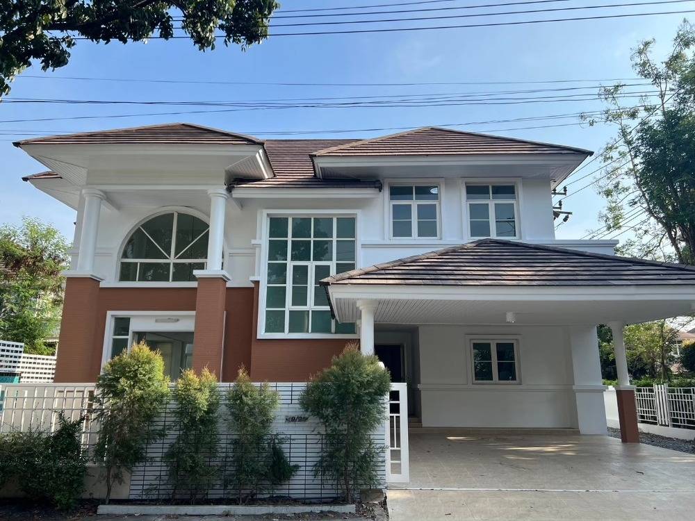 For RentTownhomeRathburana, Suksawat : Single house for rent Baan Suan Neramit Watcharapol - Permsin, near Sap Charoen Market, only 3 minutes.