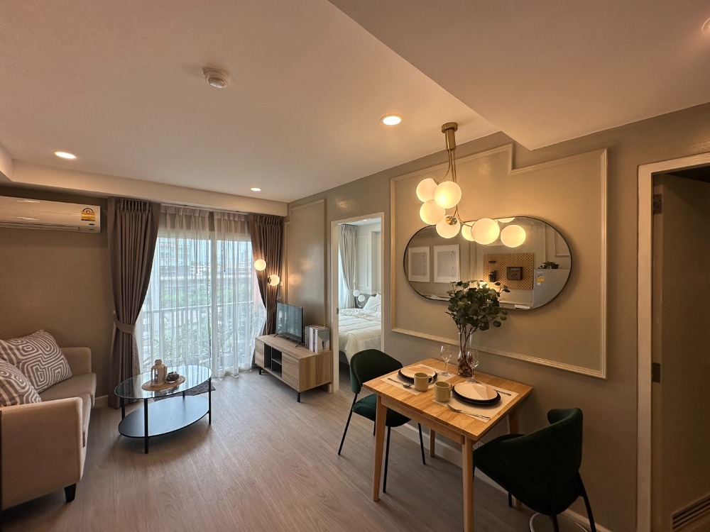 For SaleCondoWongwianyai, Charoennakor : 𝐓𝐡𝐞 𝐏𝐥𝐞𝐧𝐚𝐫𝐲 𝐒𝐚𝐭𝐡𝐨𝐫𝐧 - Newly renovated room, beautifully decorated, ready to move in | Add Line : modernmayproperty