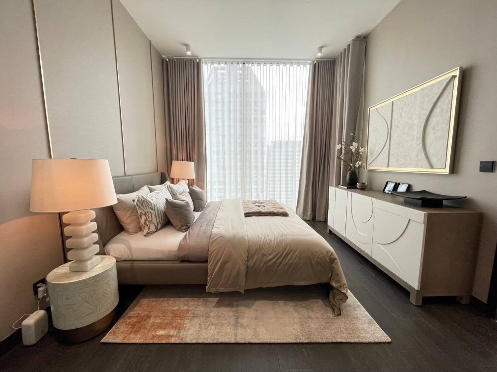 For SaleCondoSathorn, Narathiwat : ♦ Prime location ♦ Tait sathorn​12​ | 30+ floor 117.43 sq.m. | Type 2B21 2 Beds | near BTS Sathorn 1 mins, King Power Mahanakhon 4 mins.