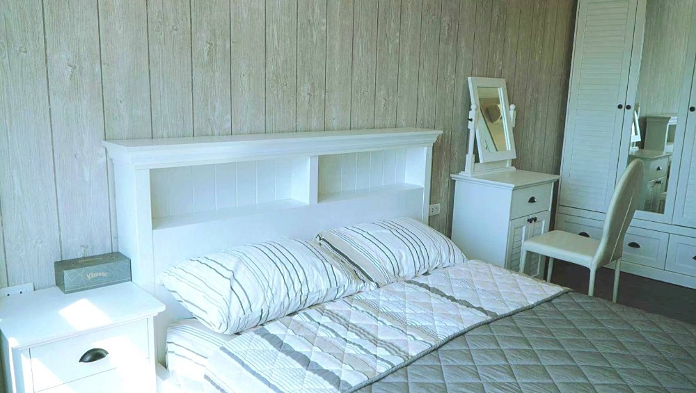 For sale with tenant, 47 sq m room, 4.5 million, good tenant, pays on time every month, Condo The Circle, near MRT Phetchaburi Loading...