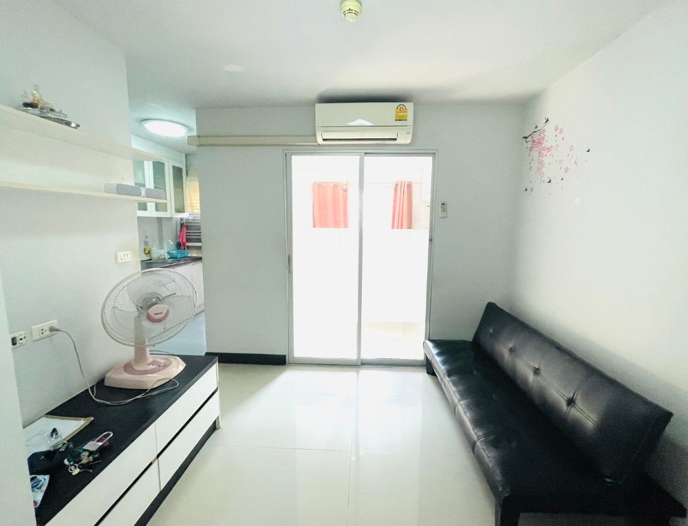 For SaleCondoPathum Thani,Rangsit, Thammasat : Condo for sale, The Cache Lam Luk Ka Khlong 2, area 28.76 sq m., 5th floor, Building A3, east side, complete with built-in furniture, ready to move in, near Khu Khot BTS station. Price less than a million