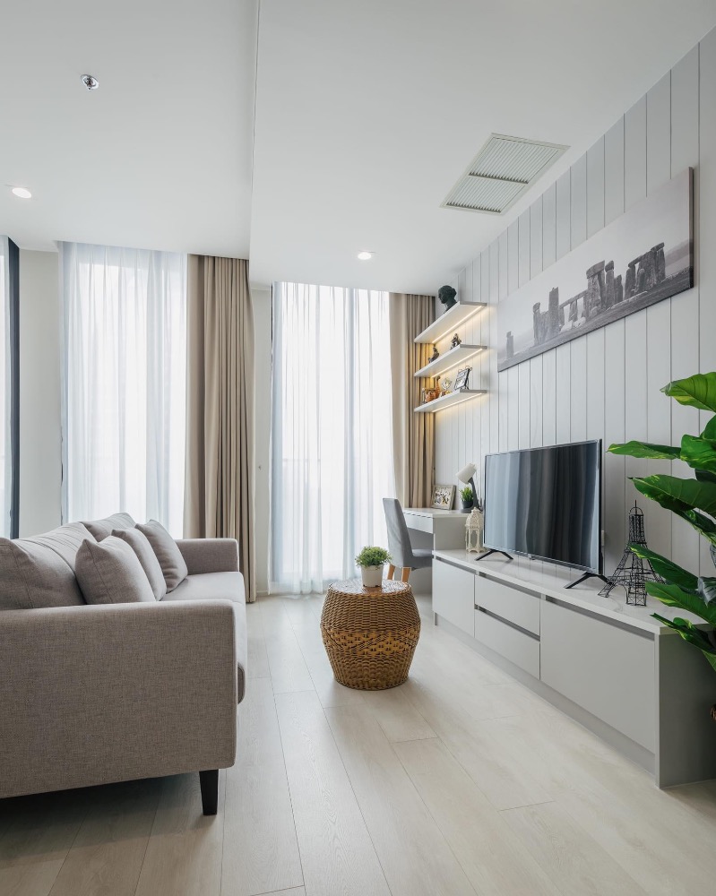For RentCondoWitthayu, Chidlom, Langsuan, Ploenchit : New room! Noble Ploenchit, beautifully decorated room, fully furnished. Ploenchit city view, near BTS, contact 062-262-5946