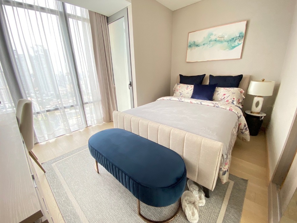 Siamese Exclusive Queens Loading...