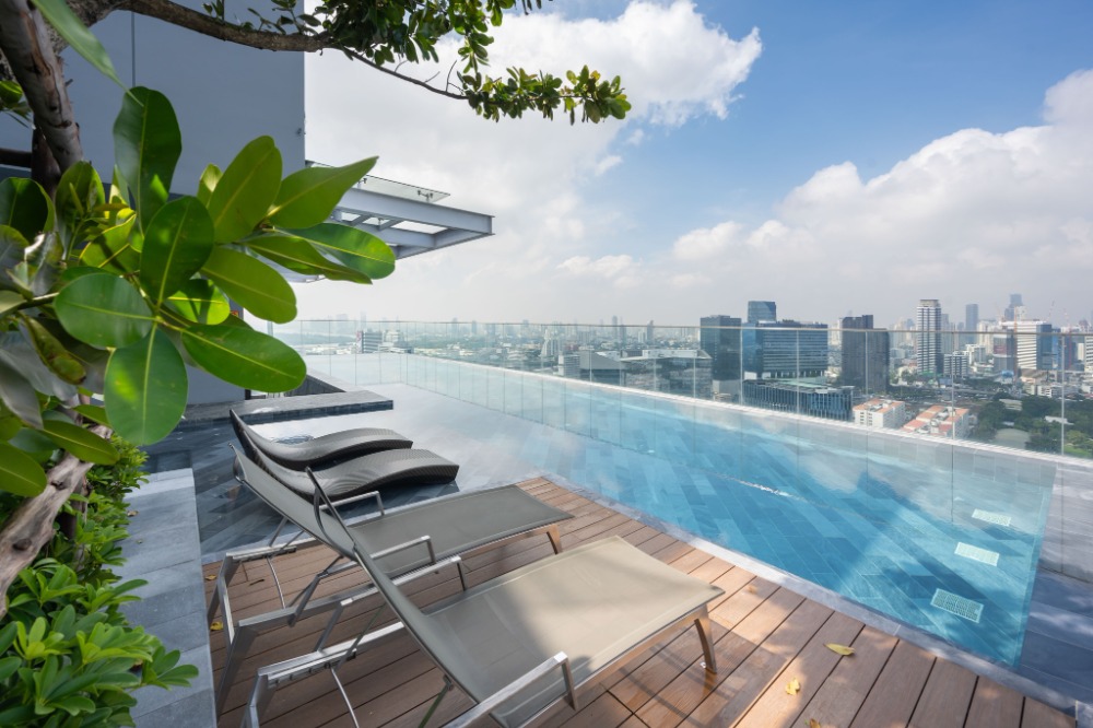 Siamese Exclusive Queens Loading...