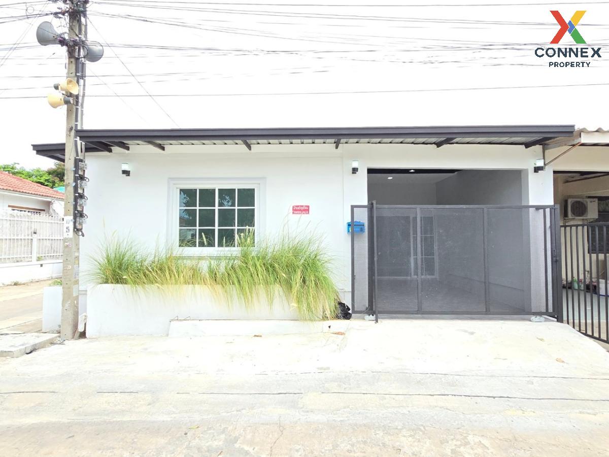 For SaleTownhomeNonthaburi, Bang Yai, Bangbuathong : For Sale Townhouse/Townhome  , Baan Pruksa 3 Soi Watlatpladuk , corner unit , newly renovated , Bang Khu Rat , Bang Bua Thong , Nonthaburi , CX-98920
