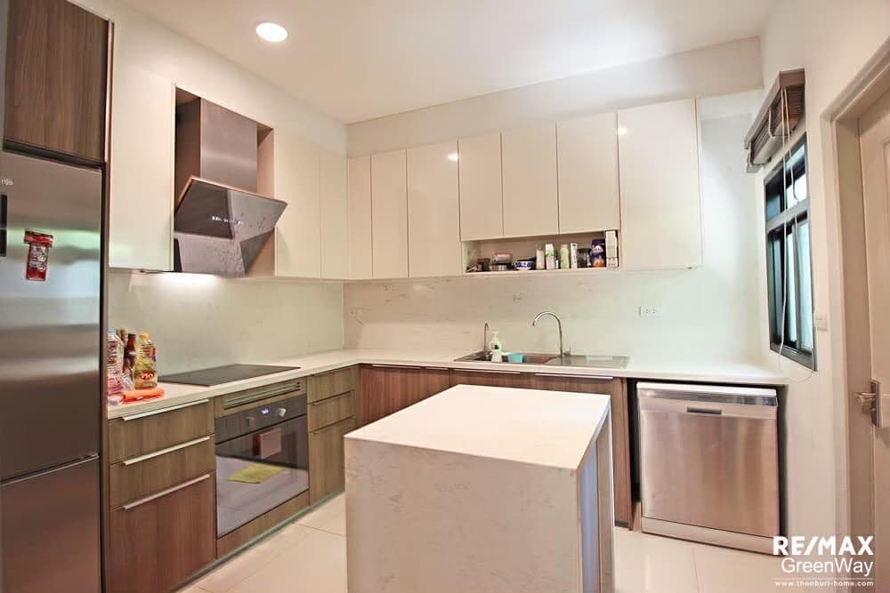 For rent detached house 4 bedrooms at Grand Bangkok Boulevard Sathorn luxury house near BTS Bangwa Fully furnished Ready to move in Rental 120,000 THB/ Month Loading...