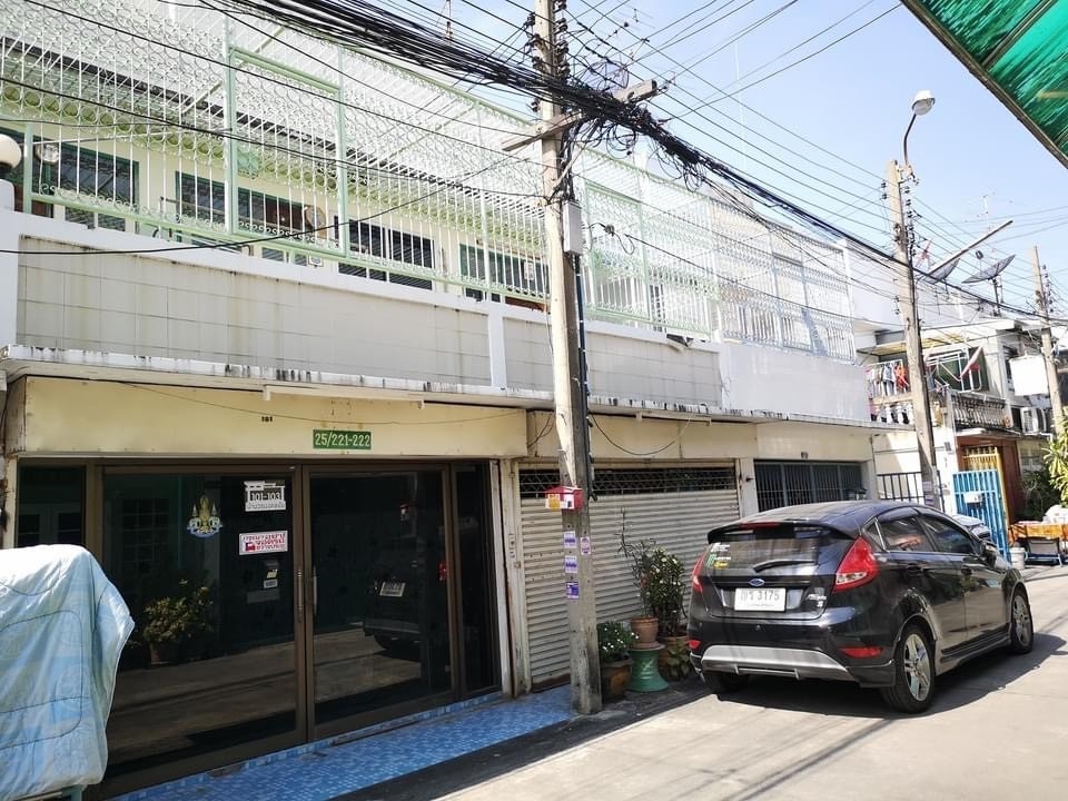 For SaleTownhomeOnnut, Udomsuk : S-HSOS101 Townhouse for sale, Sukhumvit Road 77, Soi On Nut, 2 floors, 2 houses next to each other, size 32 sq m. (each house 16 sq m.), usable area 128 sq m., 5 bedrooms, 3 bathrooms, 3.5 Million 064-959-8900