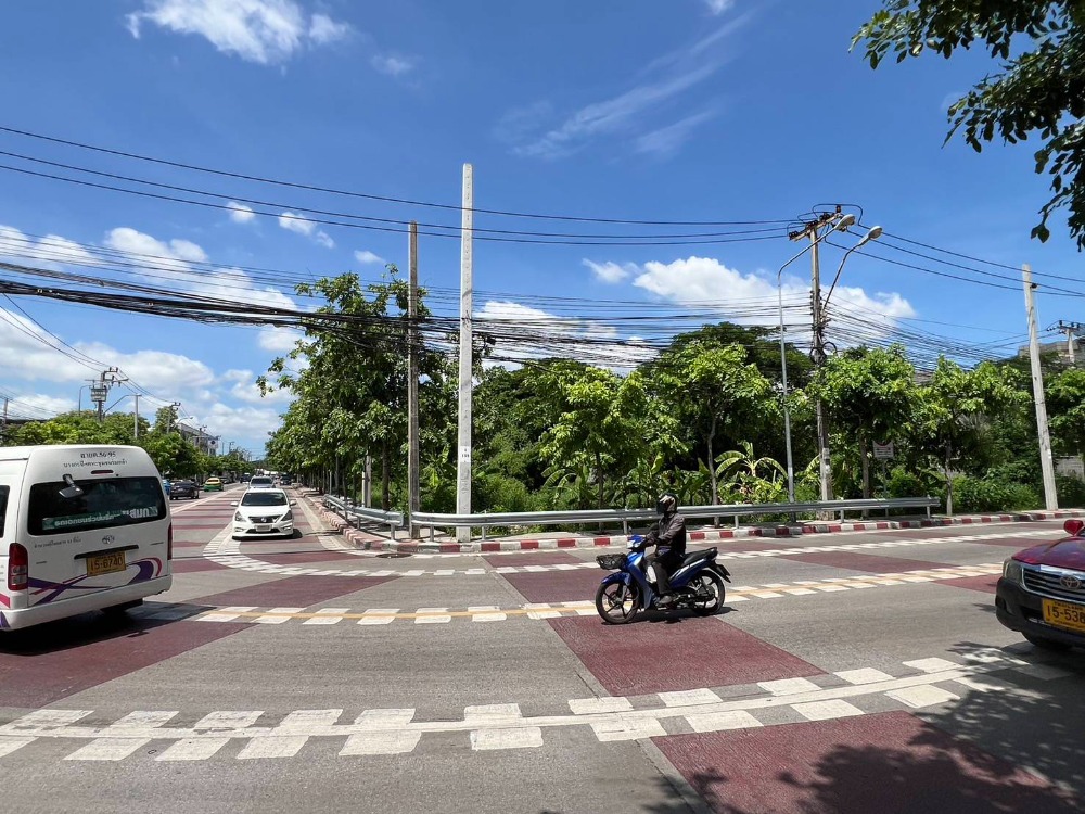 ขายที่ดินมีนบุรี-ร่มเกล้า : S-LUEG101 ขาย ที่ดิน ซ. เคหะหะร่มเกล้า78 ขนาด 826ตร.ว. 69ล้าน  064-959-8900
