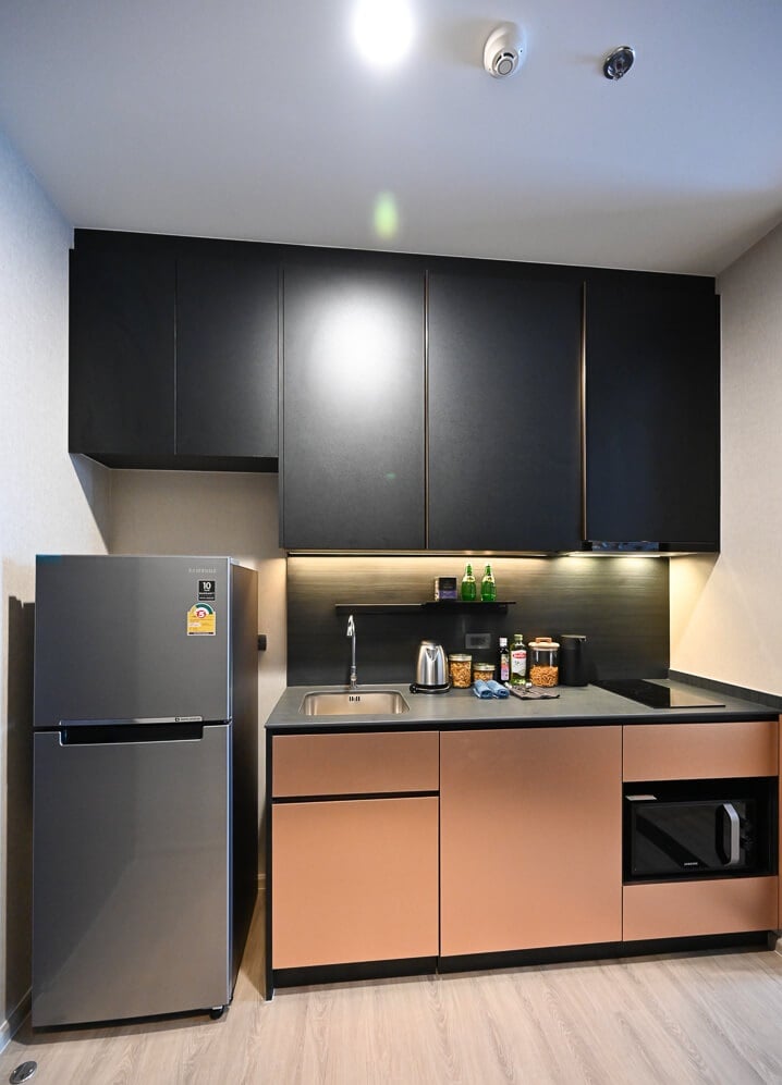 Edge Central Pattaya, the hottest luxury condo, near Central Pattaya, within 300 meters of walking distance. Loading...