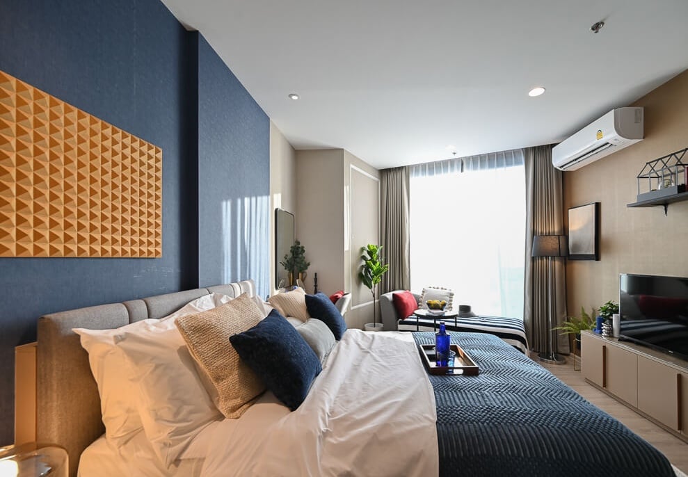 Edge Central Pattaya, the hottest luxury condo, near Central Pattaya, within 300 meters of walking distance. Loading...