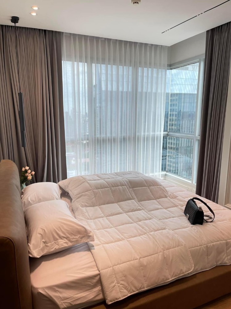 For RentCondoRama9, Petchburi, RCA : ADAS104 Condo for rent, The Address Asoke, 33rd floor, city view, 65 sq m., 2 bedrooms, 2 bathrooms, 45,000 baht, 064-959-8900