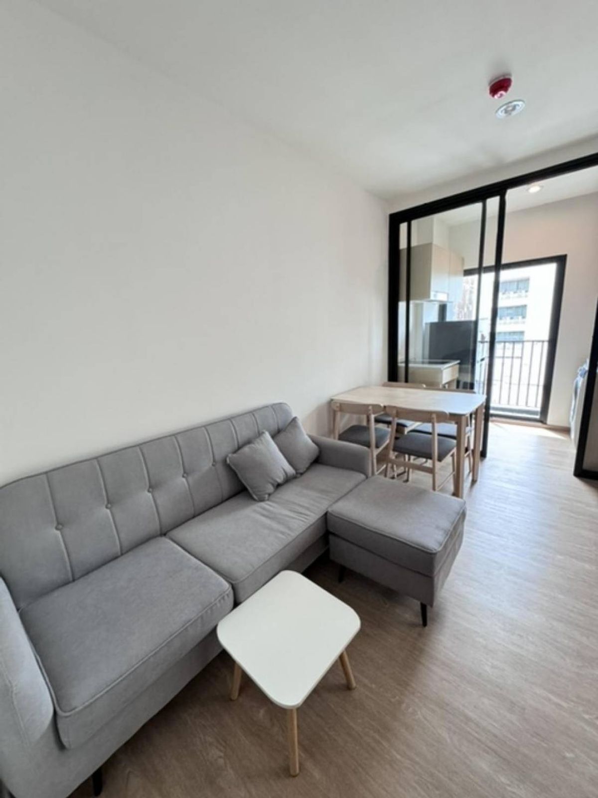 For RentCondoBangna, Bearing, Lasalle : Next to Central Bangna, only 10 steps.