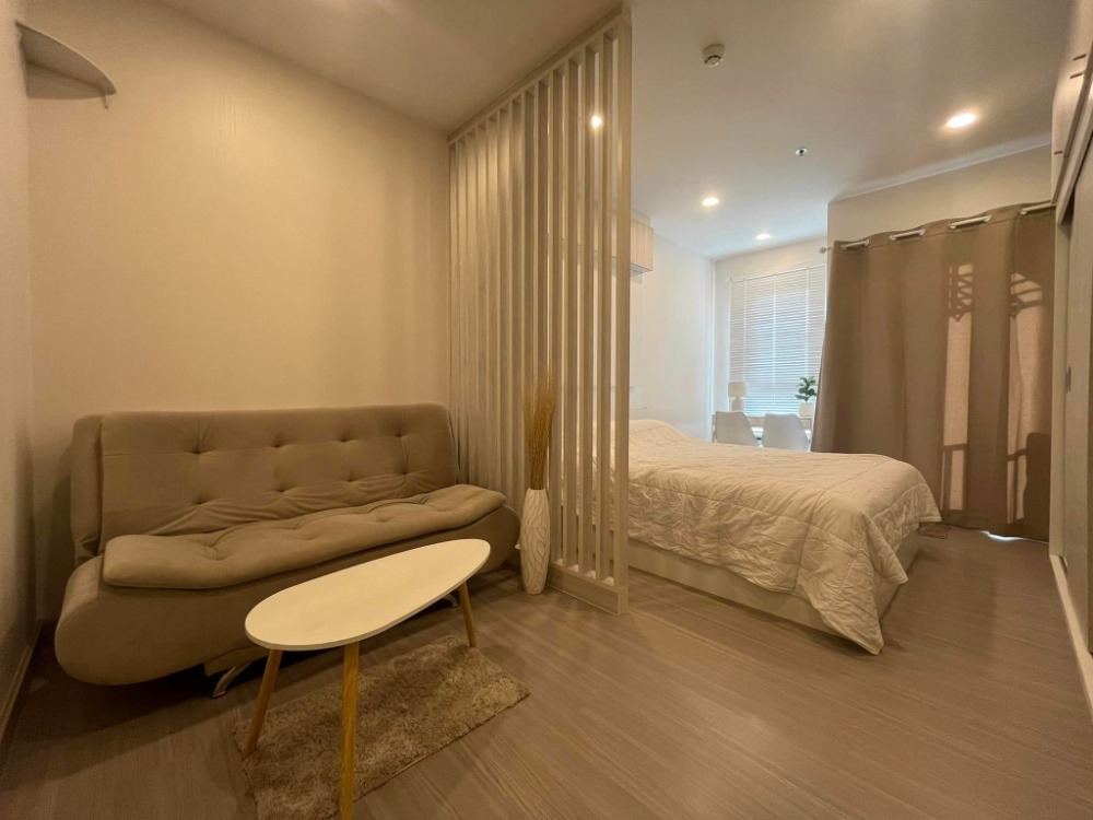 For RentCondoThaphra, Talat Phlu, Wutthakat : 👑 Supalai Lite Thaphra - Wongwian Yai 👑 Beautiful room for rent, ready to move in, 28 sq m, 11th floor, fully furnished.