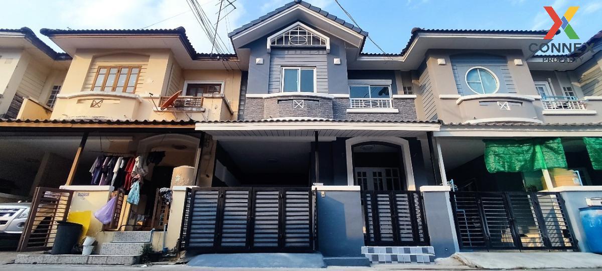 For SaleTownhomePathum Thani,Rangsit, Thammasat : For Sale Townhouse/Townhome  , Warangkul Klong 3 , newly renovated , Lat Sawai , Lam Luk Ka , Pathum Thani , CX-100297